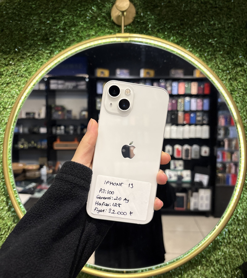 Apple iPhone 13